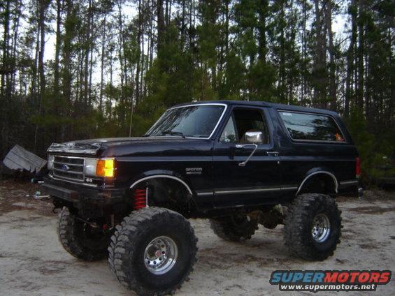 1995 Bronco Sport with 351w, custom 4 lift, 15x14's with 33's, 5