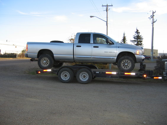 2004 Dodge Ram Heavy Duty Cummins 600. 2005 Dodge Ram 3500 cummins