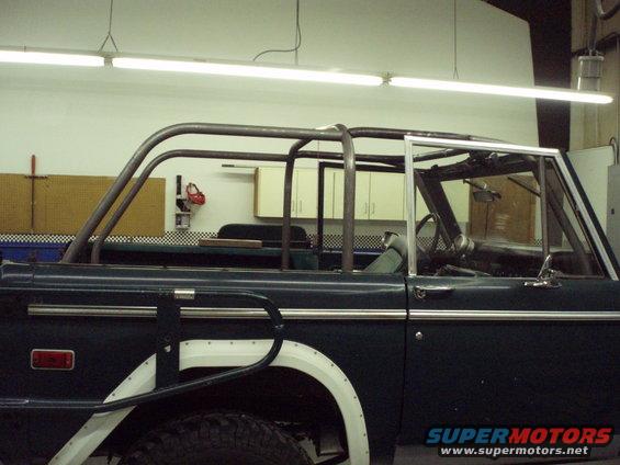 [Image: bronco-rollcage-043.jpg]