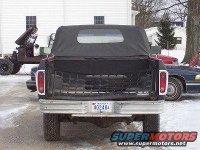 1978-ford-bronco-custom(rear-shot).jpg Looking at the rear of my Bronco.