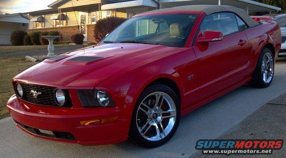 2006-mustang-gt-convertible.jpg 