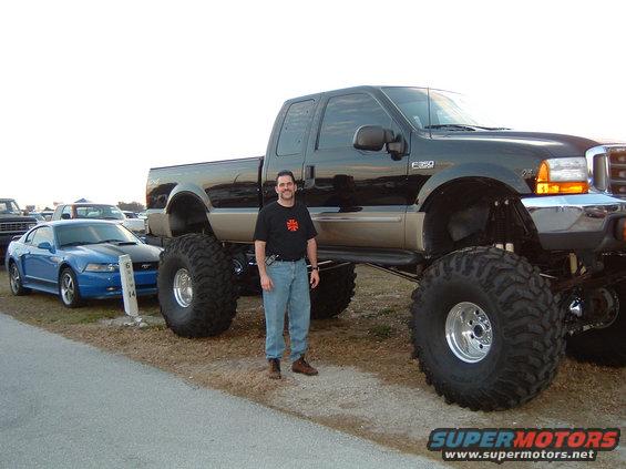 big-superduty.jpg This Truck is Real nice ....it's HUGE!!!