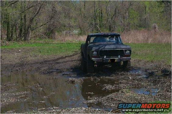 bronco-mud-12.jpg 