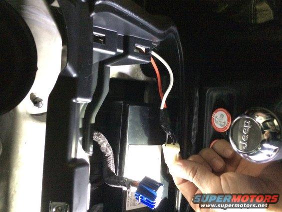 cigarette-lighter-harness-spliced-.jpg 2014 JKU Rubicon project hidden GPS wire behind dash