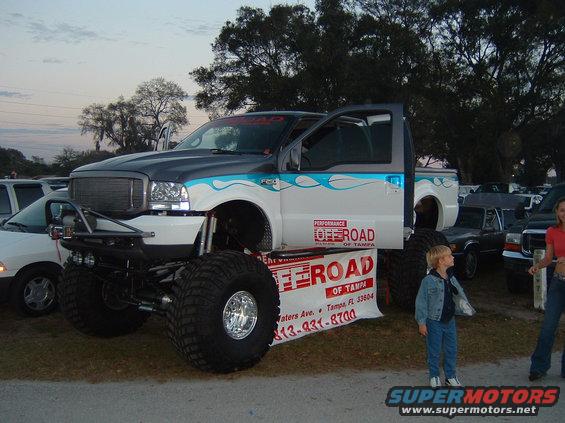 performance-offoad.jpg Performance Offroad of Tampa had their trucks there!