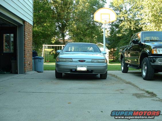 frontofcar.jpg the front...red ford emblem