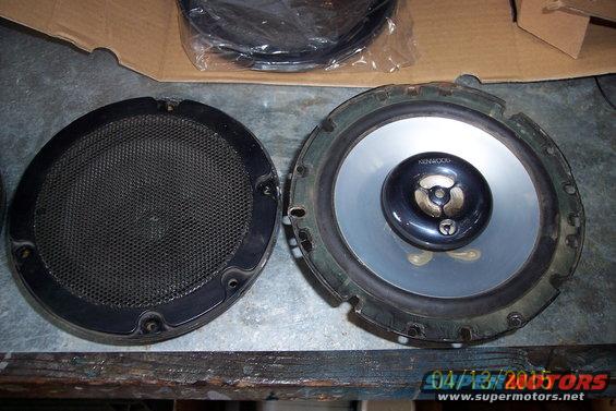 1990 Ford bronco speaker size #3