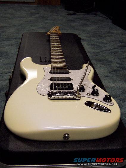 gl2.jpg 2002 G&L Legacy