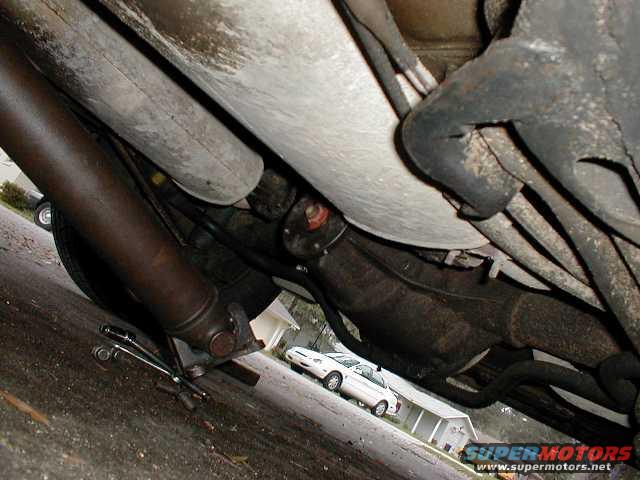 dropdriveshaft_b.jpg Dropped the driveshaft