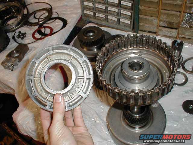 forwarddrum.jpg Forward drum and piston. This is after removing the large spring by way of the clutch spring compressore