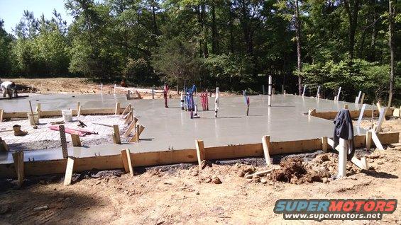 img_20160507_102844141.jpg Between rain storms, the slab was poured.