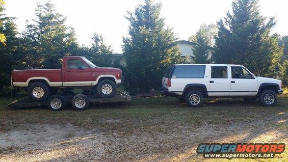 20151022_172821.jpg Working the Suburban. Towed great. Tires on the Ranger in this picture are 305/70r16s mounted on Ford Alcoas. Even with the 3&quot; body lift and some kind of leveling kit (on there when I bought the truck) the tires are MUCH too big and contact the fenders quite easily. Does not matter they are just rollers anyway. Right now it's actually sitting on the 35s I pulled off the F250.