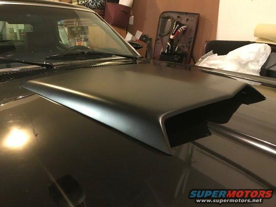 hood-scoop1.jpg 