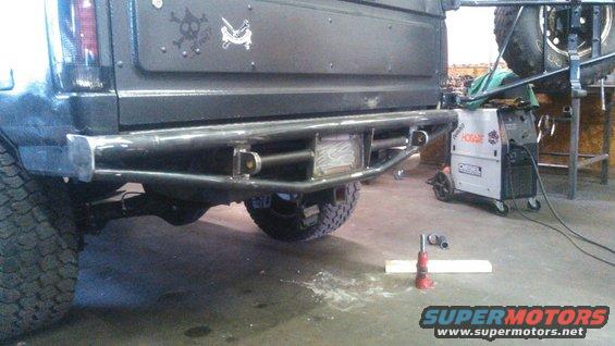 bronco-rear-bumper.jpg 