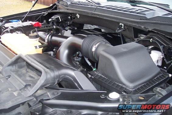 2.7l-enginebay-(3).jpg 