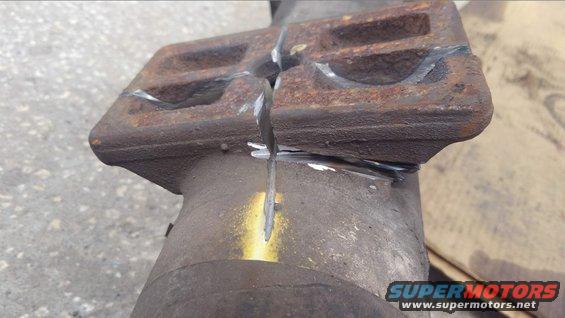 4.jpg cut the weld best you can without cutting into the tube. just need to weaken it enoguh