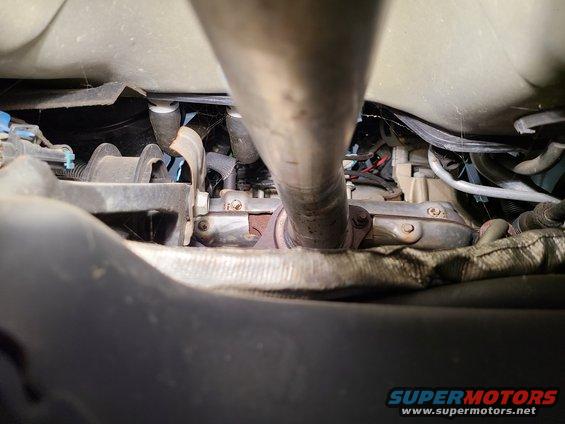 20211122_123042.jpg Rear engine mount & head no apparent problems