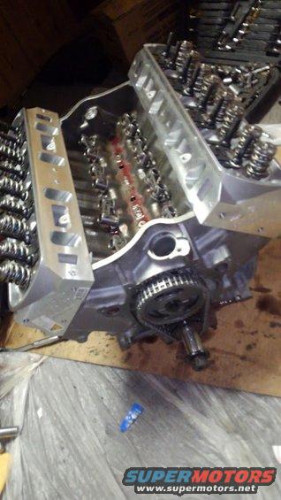 13.jpg heads mounted and camshaft is degreed