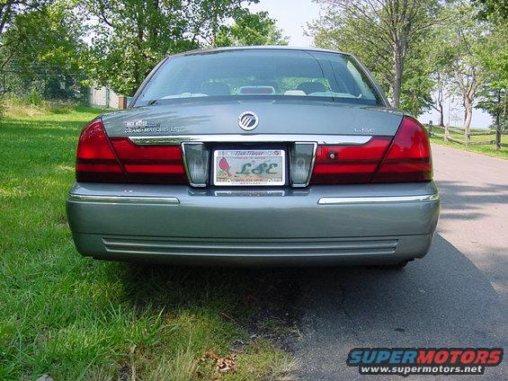 lsesmoky-003.jpg The dealer name plate has been removed since this shot was taken. This is a good view of the new tail light and trunk fascia treatment. 