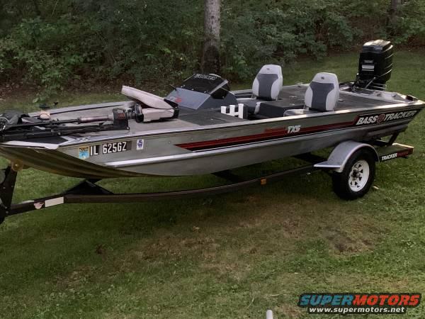 f1989_bass_tracker_txs_70hp__3000_baraboo_5f822da4524f7.jpg A similar boat