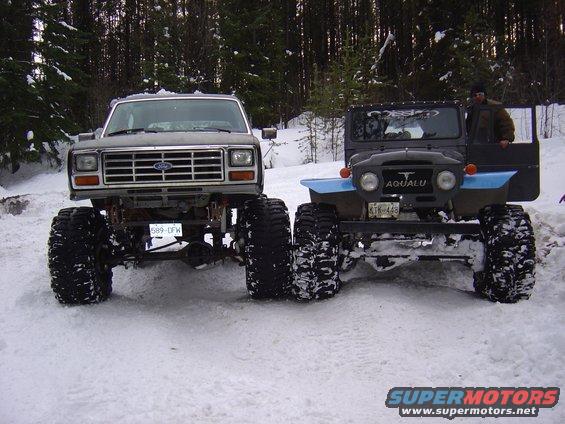 picture-403.jpg me and my buddy's landcruiser 