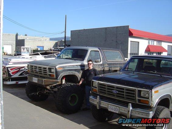 picture-468.jpg my bronco with my boss's beater bronco with 3 inch body and 4 inch suspension on 35"s