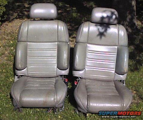 pair.jpg Super Cougar seats