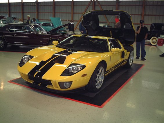 dscf0103.jpg Ford GT