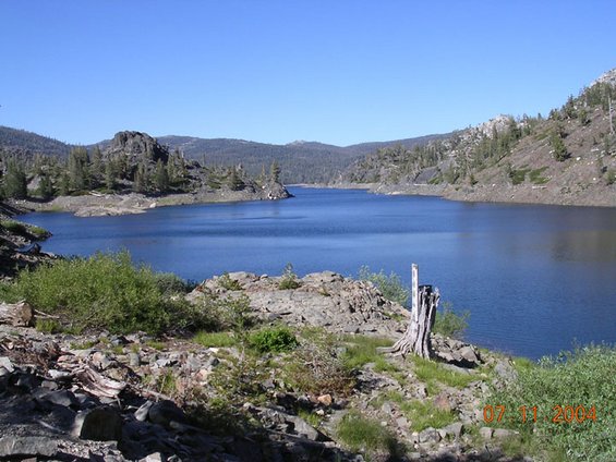 fordycelake.jpg After a fun litle climb out of the canyon, we came out to Fordyce Lake.  i love the Sierras