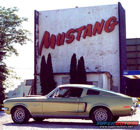 drive-in.jpg outside the Mustang Drive-In