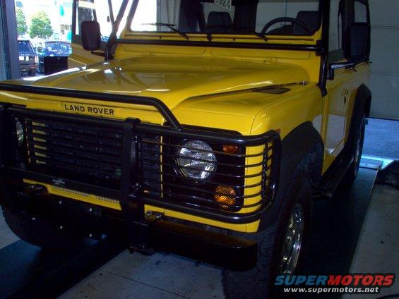 d90-lhf.jpg '97 with SimBars brush guard