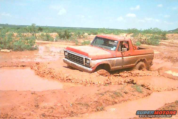 bronco_mud9.jpg Playing in the mud in San Angelo Texas