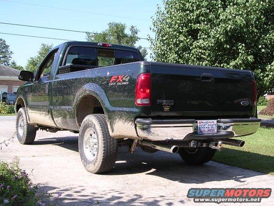 dscn0577.jpg Pickups w/ gas engines should come standard with dual exhaust