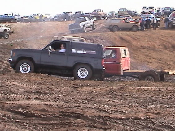 dsc01969.jpg Steve playing in the mud too.