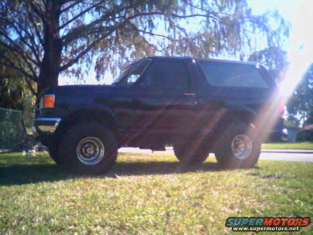 bronco.jpg 3" Body Lift+Coil Spacers= 35's