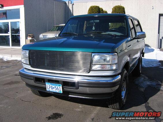 jas1.bronc-2.jpg LOOK AT THE BILLET GRILLE SHINE!!