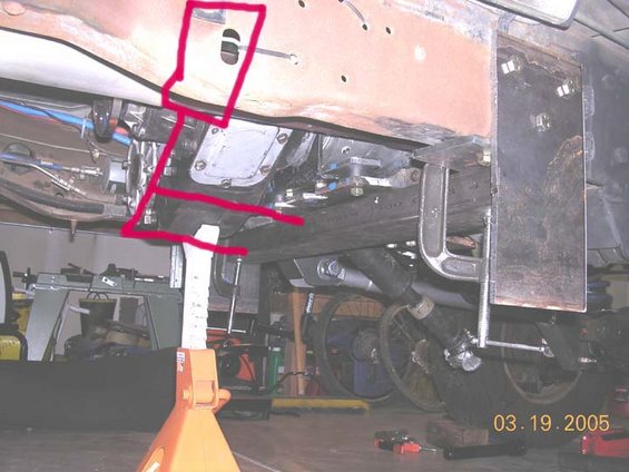 wholerearmount2.jpg drawn in second crossmember