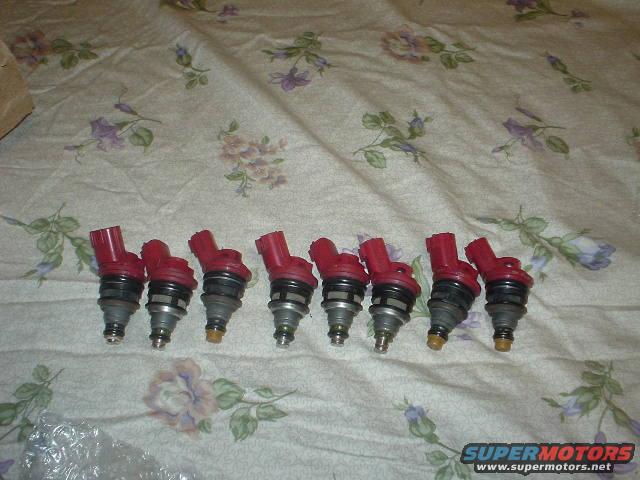 dsc01807.jpg Nissan Injectors