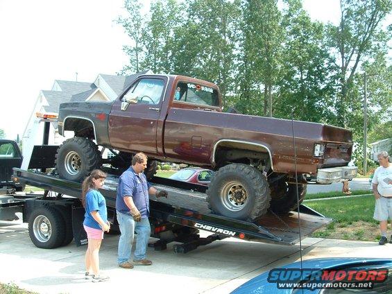 truck_at_new_house_61403_r.jpg Truck Got Home