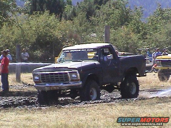 2003-sutherlin-blackberry-festival--mud-drags.jpg 