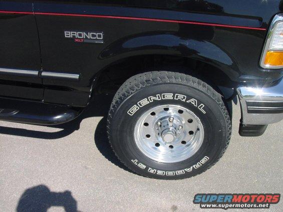 bronco-pass-tire.jpg Front Passenger Tire