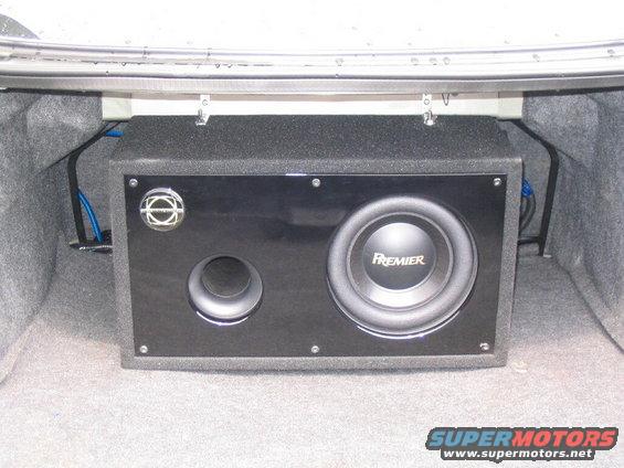 sub.jpg 10" Premier sub, ported box, bolted to body to prevent sliding around... LOL.. very loud, very tight... very nice massager when I crank it...  :)