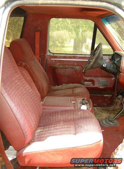 interior.jpg 