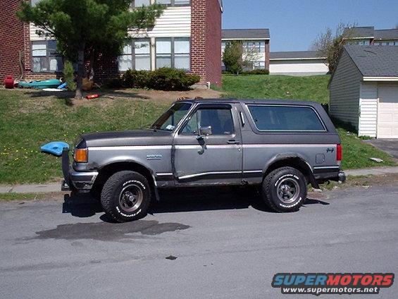 bronco-left.jpg You can see the rust along the bottom edges from the salty NY roads.