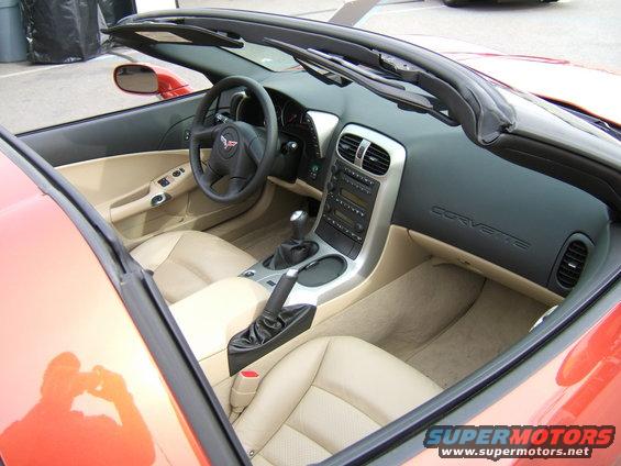 corvette-interior.jpg 