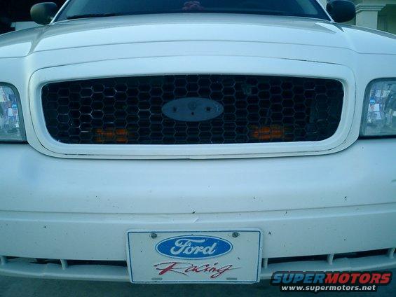 grille-007.jpg heads up shot of the honeycomb grille with oter edges painted white