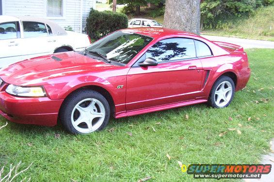 mustang-old.jpg side shot of the car bone stock