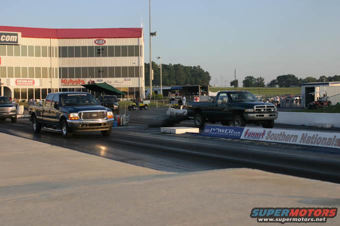 33752956.img_6812.jpg Atlanta Dragway  Hayes mopar vs World.  September 2004