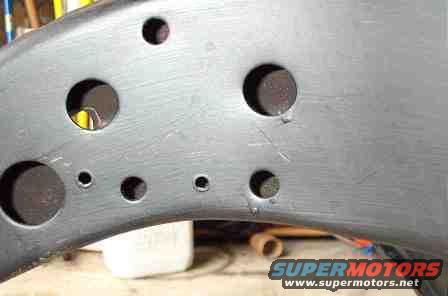 newholessm.jpg Location of New holes for '78 Tbird sway bar