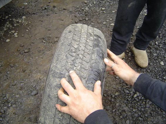 dsc01561.jpg Found this Tire on Hips Jeep Trailer while we were packing up..

Great run this year!